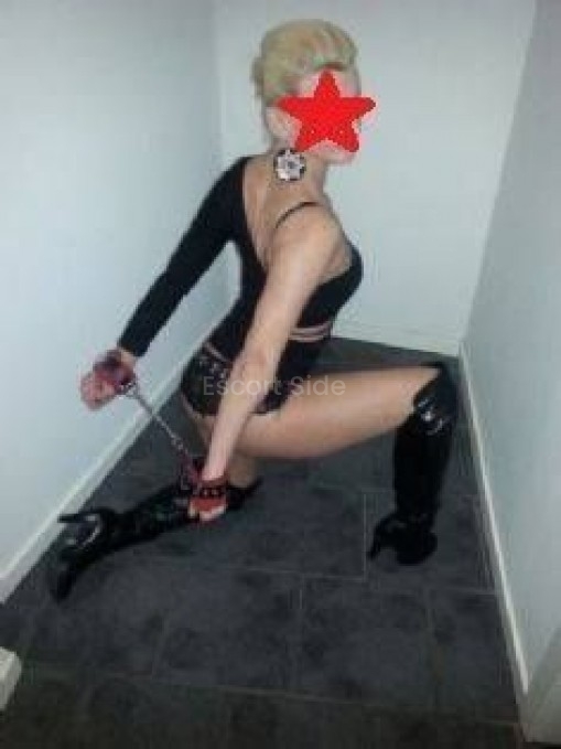 Escort massage bornholm man to man erotic massage ESCORT MILF BORDEL I HORSENS