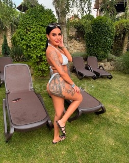 Bună sun Laura