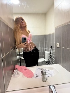 THE QUEEN OF PLEASURE  FULL PARTY 24/7 