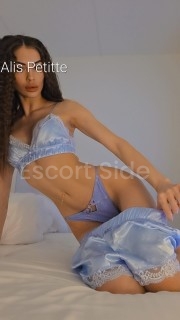   Alis Petitte🌹 Too hot to touch ❤️‍🔥