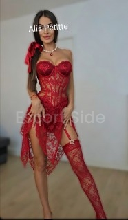   Alis Petitte🌹 Too hot to touch ❤️‍🔥 Odense 