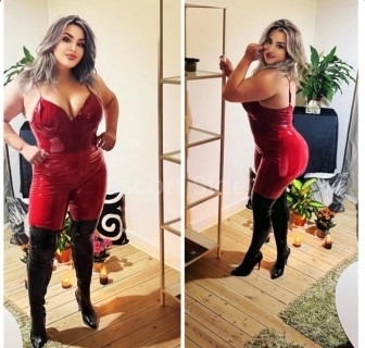 SQUIRTER DOMINA ! PARTY GIRL