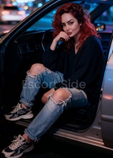  SQUIRTER DOMINA ! PARTY GIRL