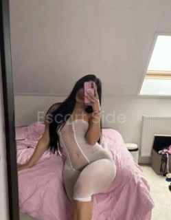 Hey guys new here!! Outcall party🥰❤️