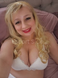 MILF NELLY 🎀NEXT DOOR, NEW NEIGHBOR