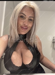 Queen of the best blow  AMAGER CENTER 