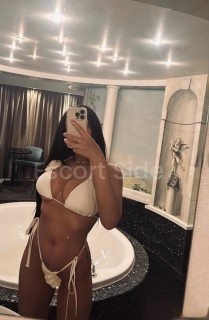 Party girl the best ass