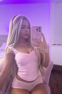 Party girl 100% real pic