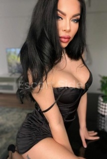 Hi guys, for the first time in Esbjerg I'm doing striptease, lap dance and partying. 