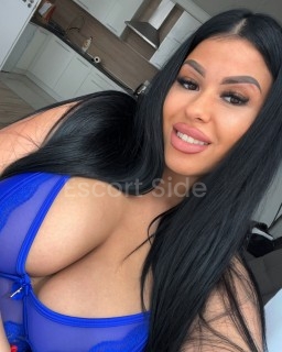Busty LISA ESCORT TEL: 