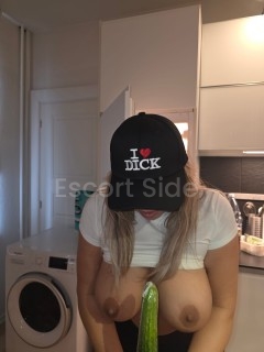 Hej mine kære 💗 Jeg er Liv, i fraskilt husmor! Jeg venter på dig i min 