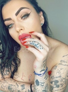 Bambi is here.. #Mobilepay #partygirl 