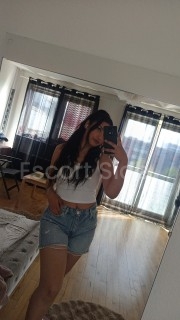 Larisa party girl,I am here to satisfy your pleasures, don't hesitate to call me.