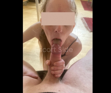 Rødhåret petit Nymfo i Faxe Sutter dig tom