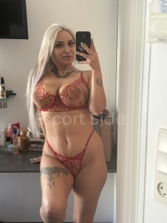 Amira