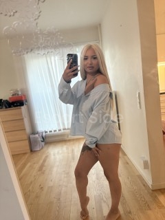 Amira/Party girl  full service bj without included 