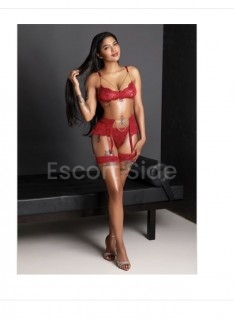 Chica latina nueva 